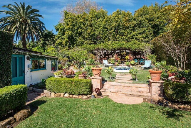 Building Photo - 0 E Junipero St