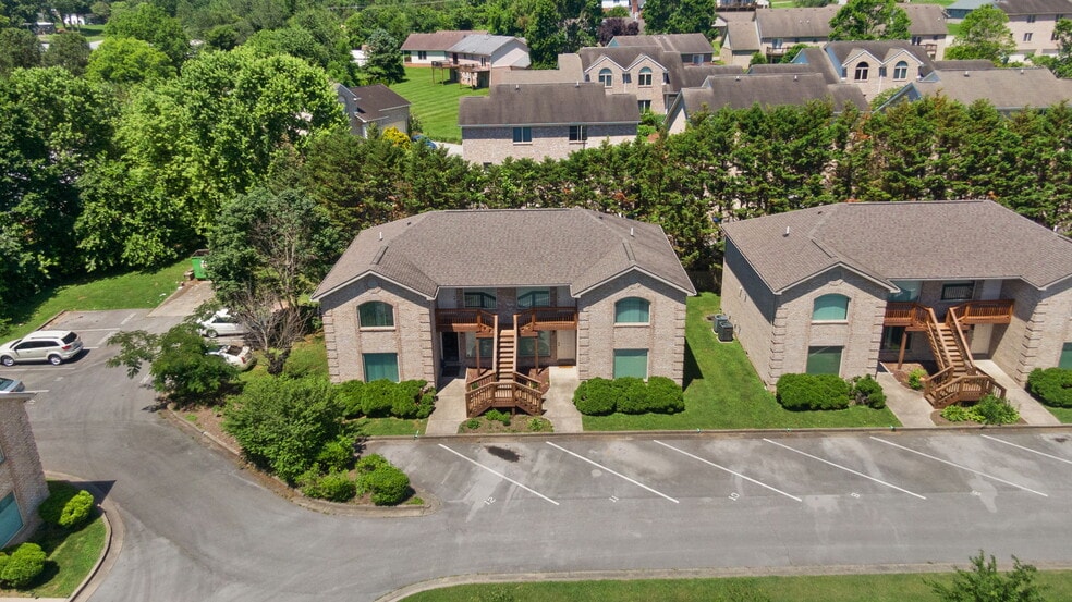 Building Photo - 22 Roks Pl