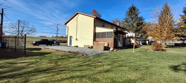 Building Photo - 3 Bedroom in Elizabethtown!