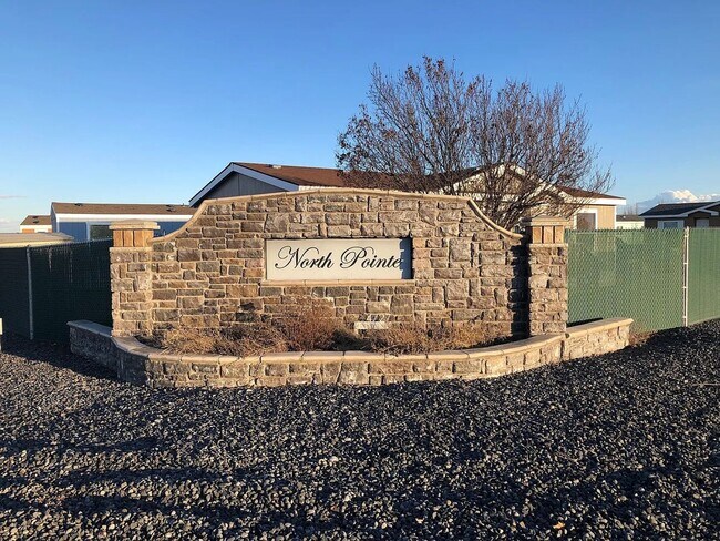 Building Photo - 4727 Owens Rd