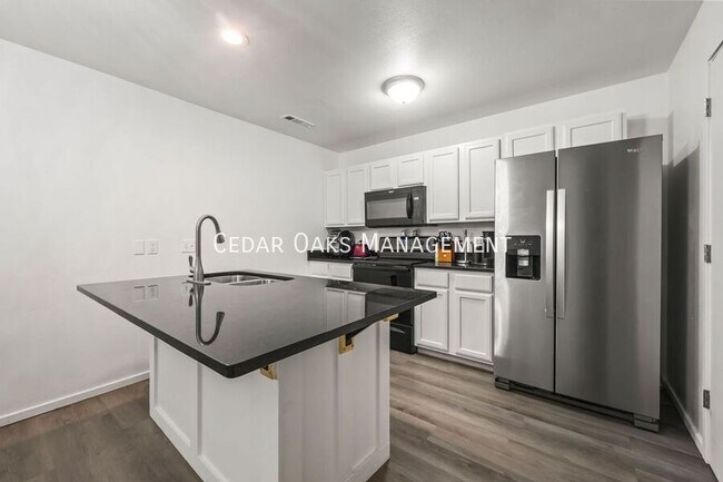 Building Photo - 1290 Dove Loop
