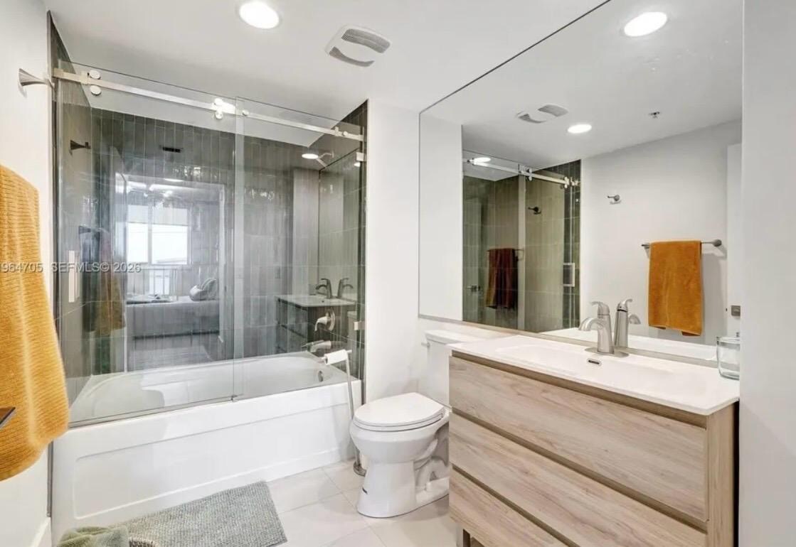 Building Photo - 18800 NE 29th Ave