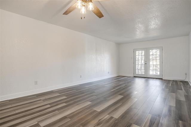 Building Photo - 4006 Ridglea Country Club Dr