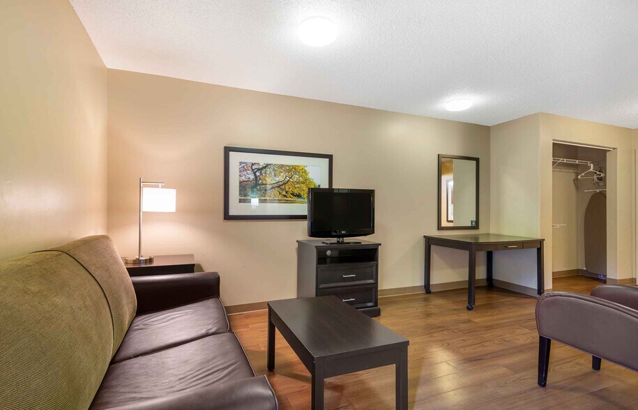 Building Photo - Furnished Studio-Atlanta - Alpharetta - No...