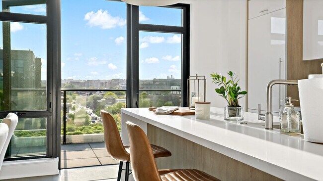 Building Photo - 1722 6th St NW