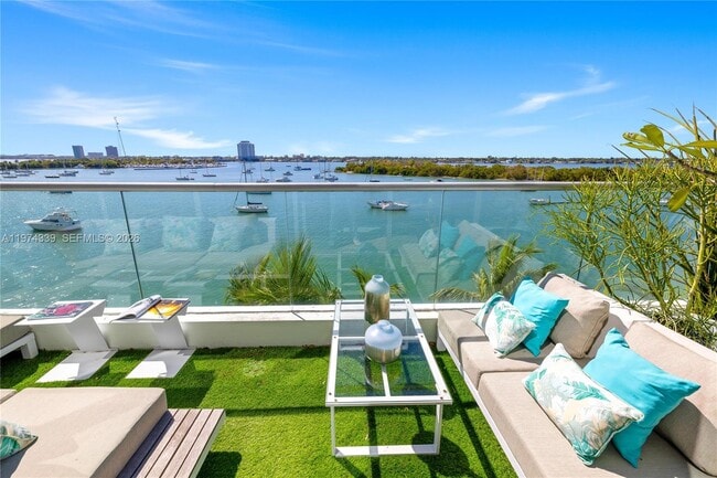 Building Photo - 7934 West Dr