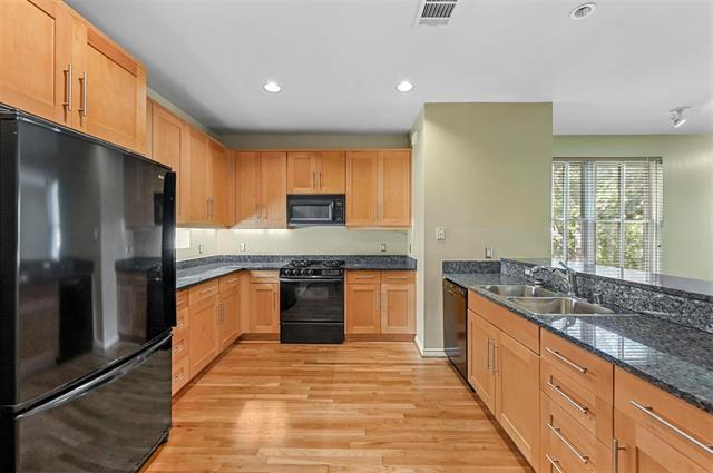 Building Photo - 3250 Cambrick St