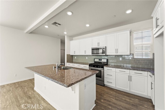 Building Photo - 6111 Rosewood Way