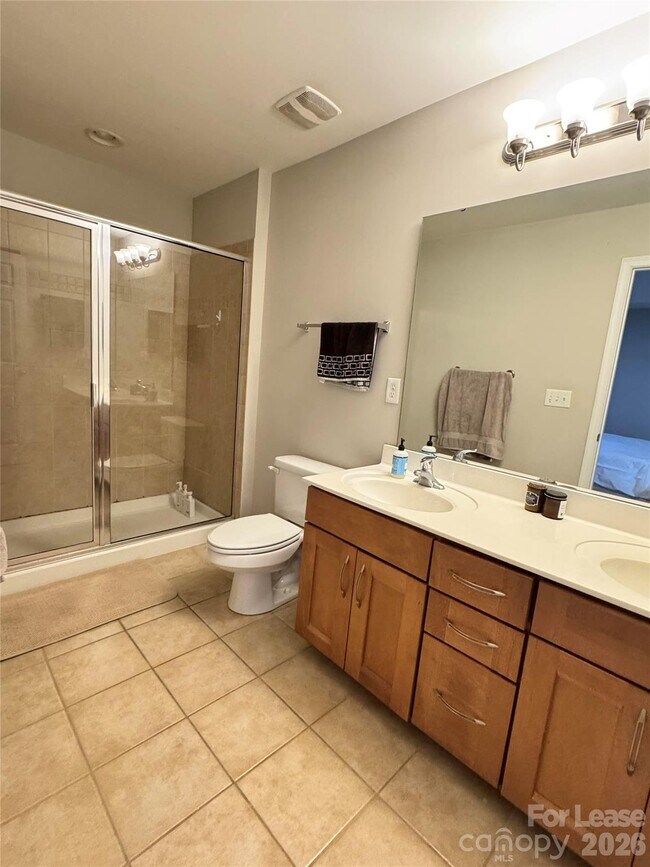 Building Photo - 280 W Bland St