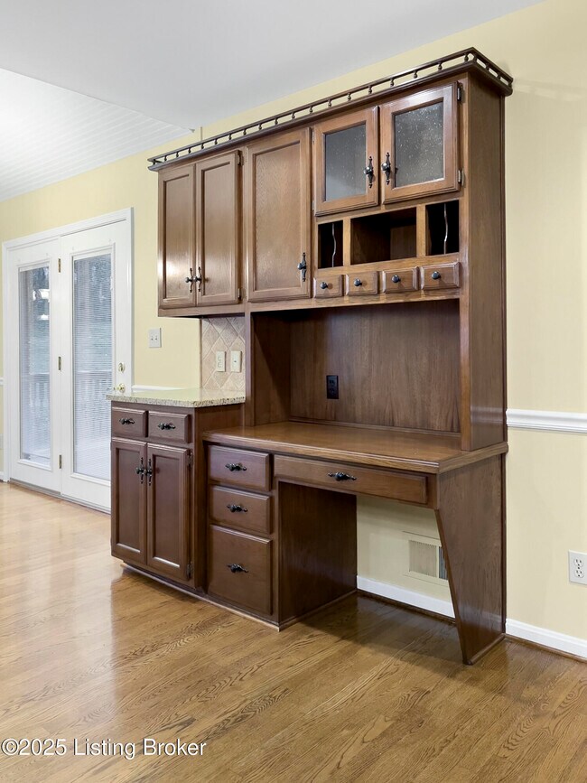 Building Photo - 1508 Sylvan Wynde