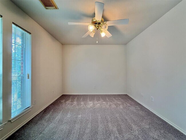 Building Photo - 110 S Merryweather Cir