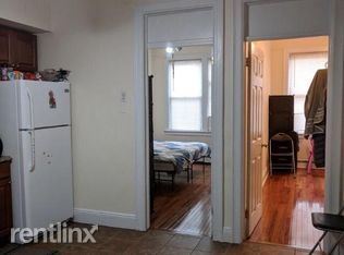 Building Photo - 2 br, 1 bath  - 35 Stagg St