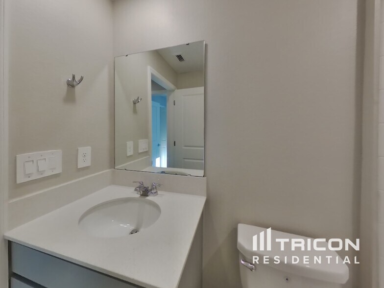 Building Photo - 34028 Sky Blossom Cir