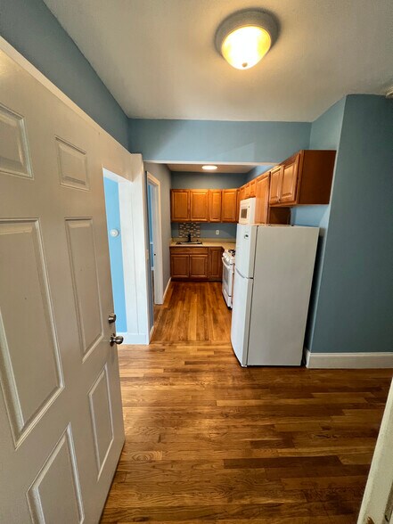 Primary Photo - 12 Webster St