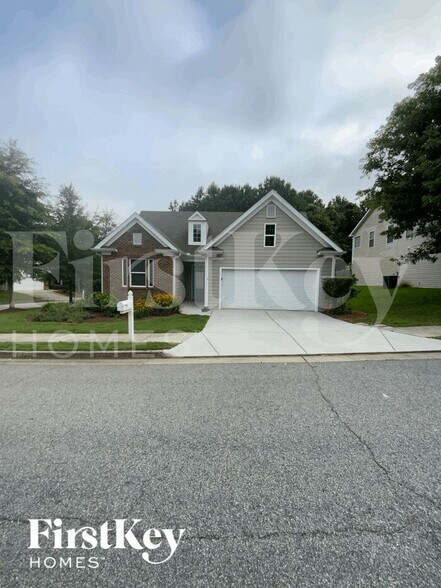 Primary Photo - 3 Grier Ln