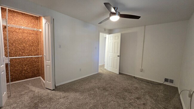 Building Photo - 5769 Harrison Ave