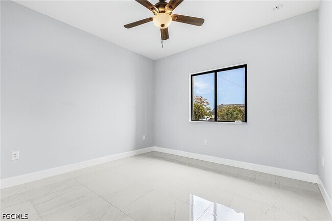 Building Photo - 2427 Tropicana Parkway W