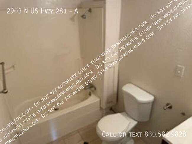 Building Photo - 2903 N U.S. Hwy 281