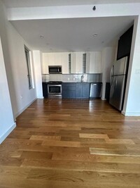 Building Photo - 2 bedroom in ASTORIA NY 11102