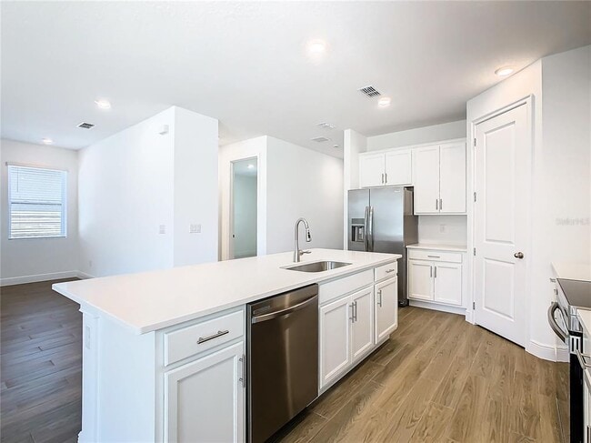 Building Photo - 11165 Green Citron Aly