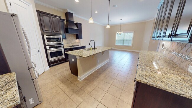 Building Photo - 170 S Charleson Crossing