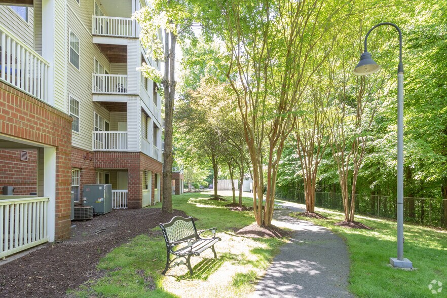 Walking Path - Marwood Senior Apartments