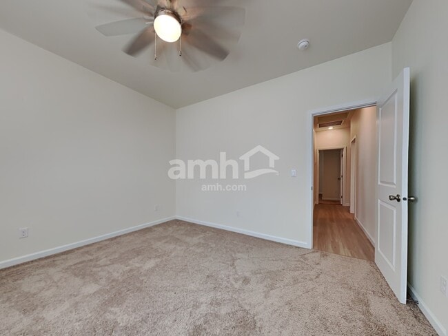 Building Photo - 1229 W 16th Ave