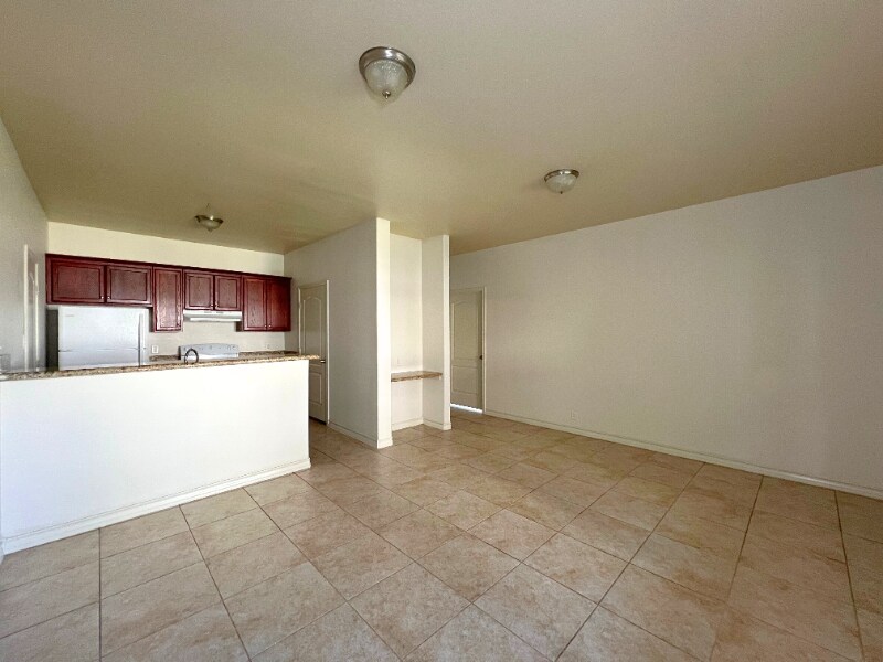 Building Photo - 1601 Jacaman Rd