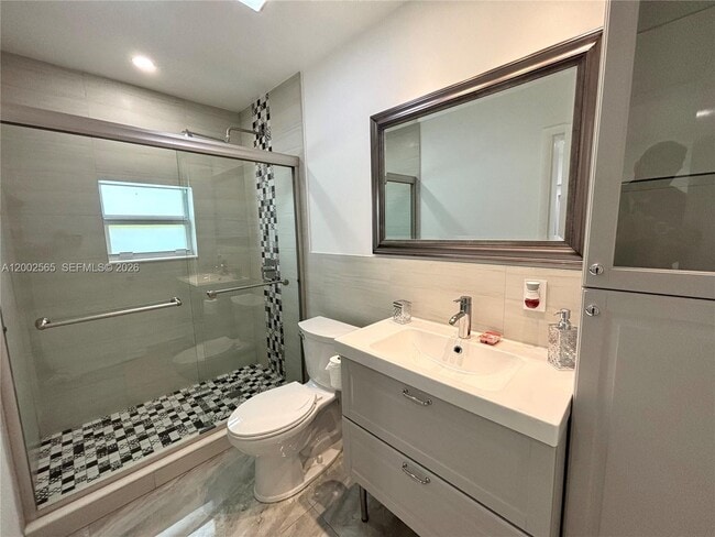 Building Photo - 151 NW 165th St