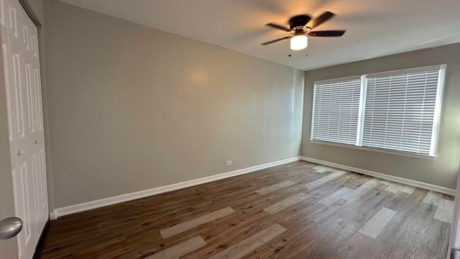 Building Photo - 1907 N 19th Ave