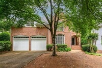 Building Photo - 1034 St James Crossing