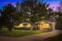 Building Photo - 1322 Frisco St