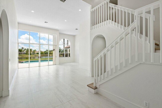 Building Photo - 20321 Hacienda Ct