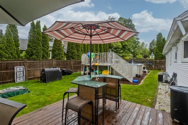 Building Photo - 83 Chalmers St