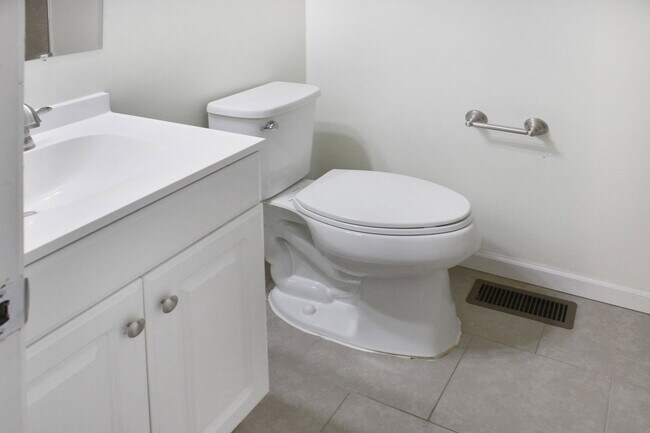 Building Photo - 4406 Eagle Ct