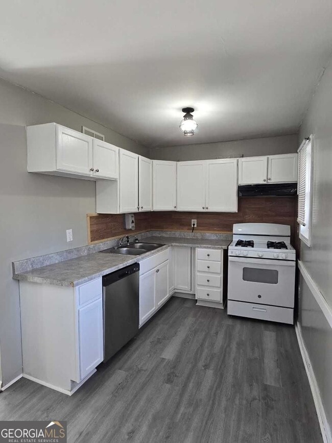 Building Photo - 468 Morrow Rd