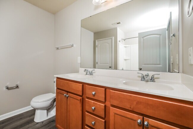 Building Photo - 3661 Althorp Drive