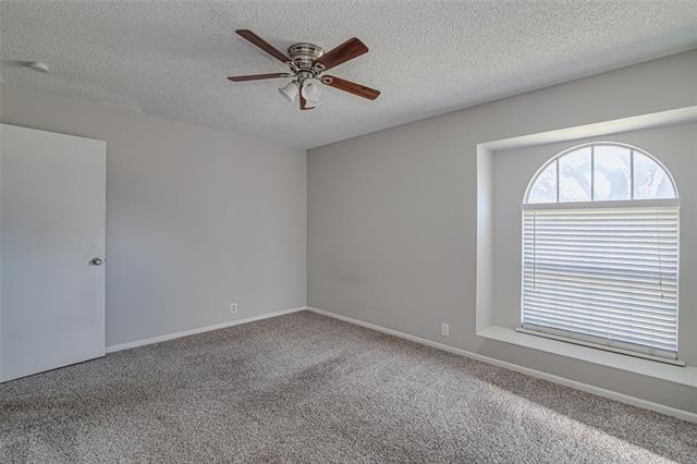 Building Photo - 228 Lester St