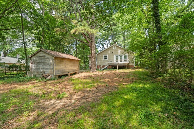 Building Photo - Applications Pending: 3bd/1ba Home Near Durham's Lakewood Neighborhood!