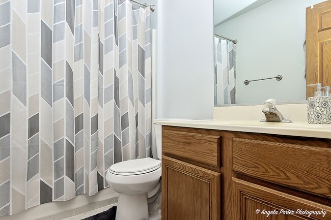 Building Photo - 2155 N Millstone Dr