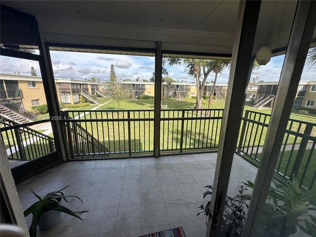 Building Photo - 1000 Lake of the Woods Blvd