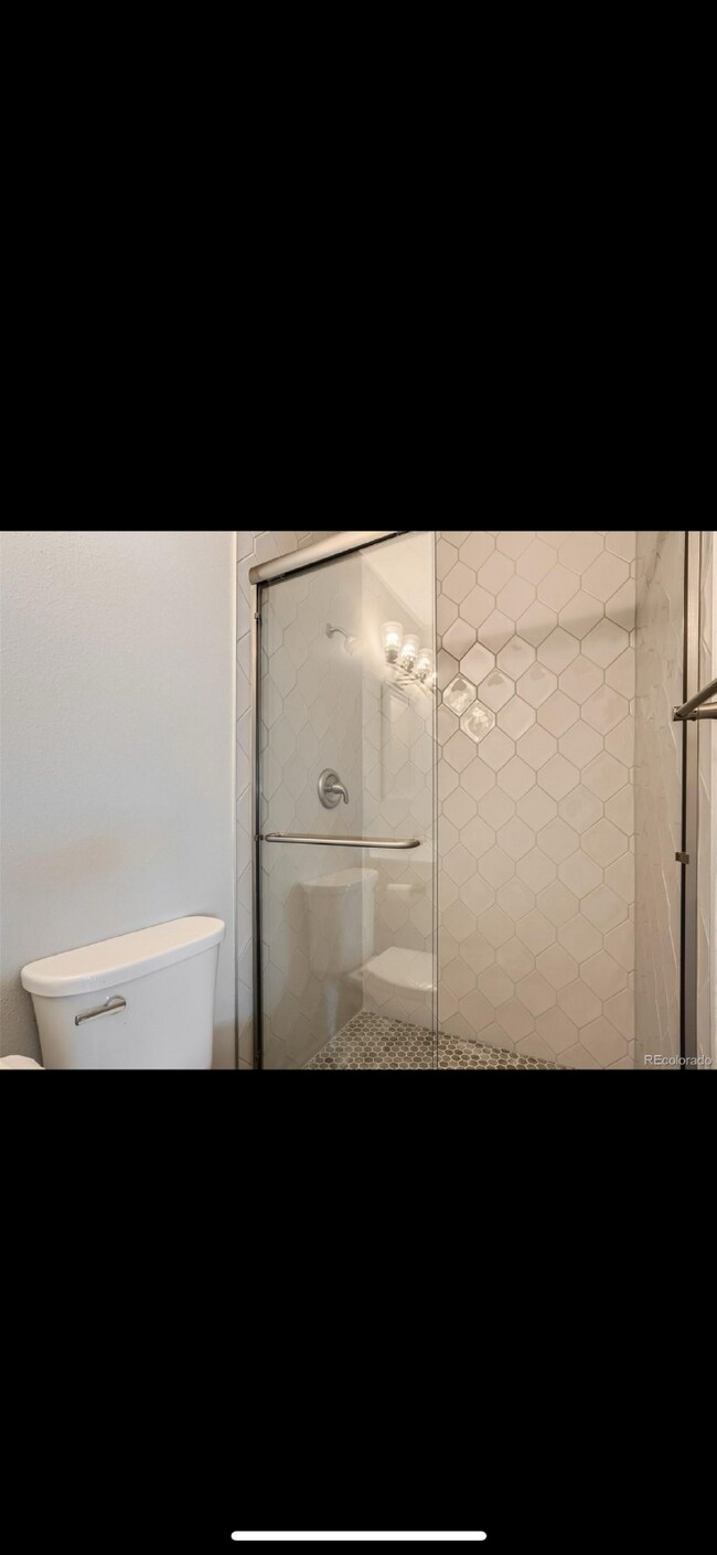 Building Photo - 1046 W 88th Ave