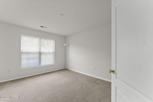 Building Photo - 8 Connor Dr