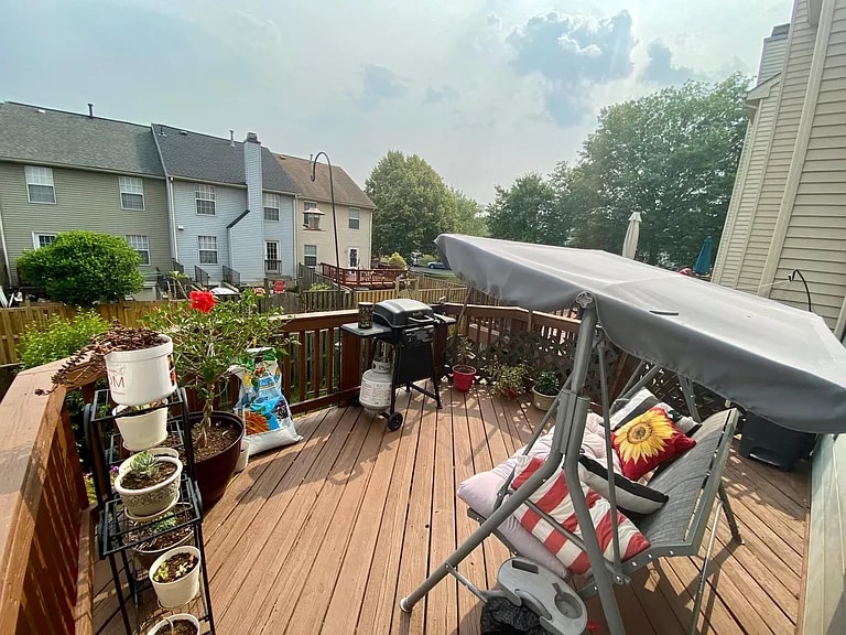 Building Photo - 516 Hollyberry Way