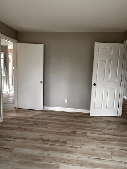 Building Photo - 7719 Crestline Rd