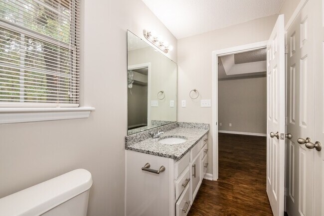 Building Photo - 3205 Bob White Cir