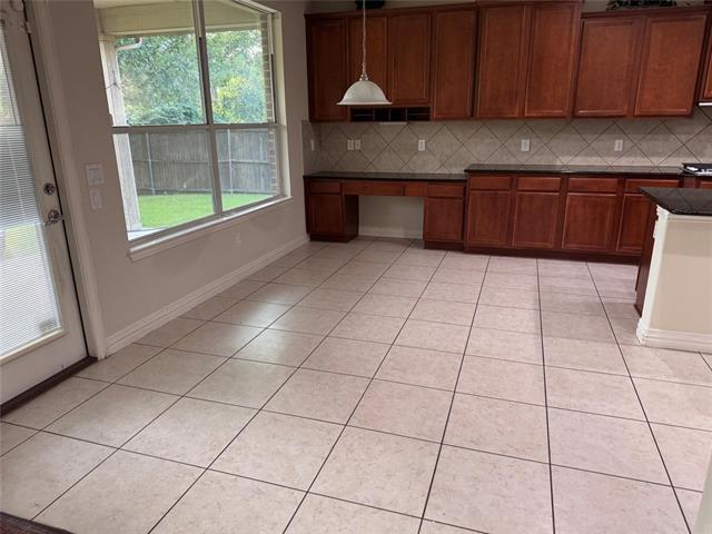 Building Photo - 6165 Larkspur Ln