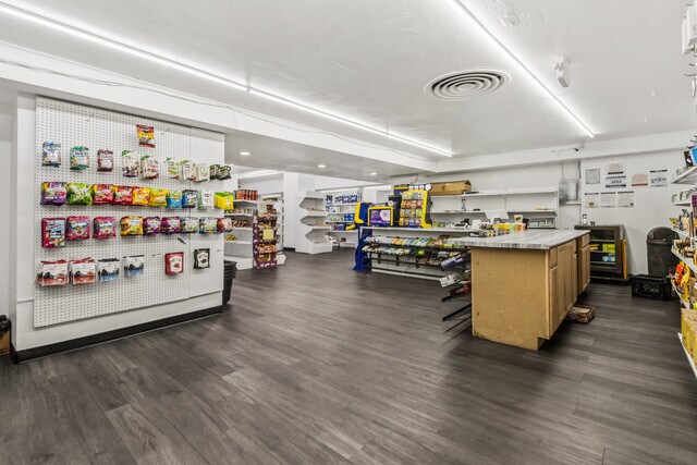 Building Photo - 5701 N Sheridan Rd