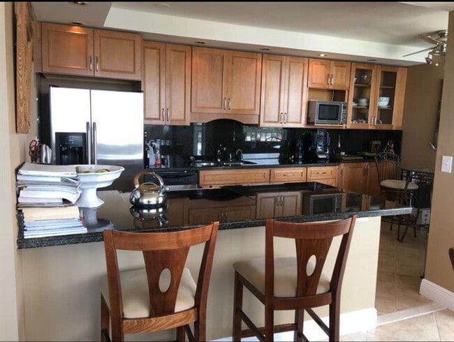 Primary Photo - 11930 N Bayshore Dr