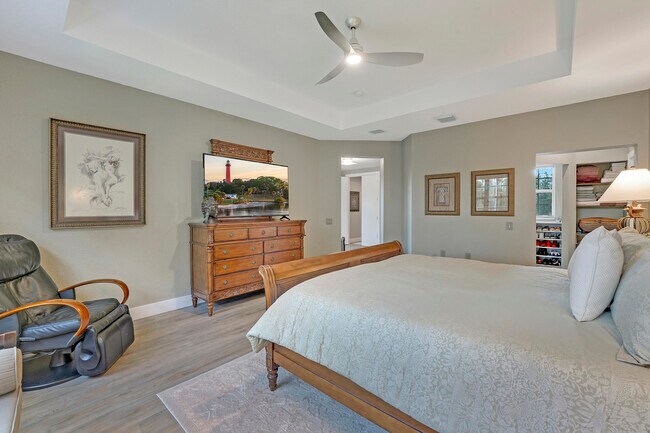 Building Photo - 127 Via Castilla